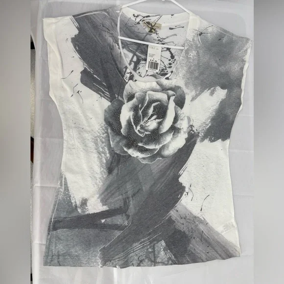 NWT‎ Forever 21 Y2K Rose Tattoo Gem Knit Top - Picture 4 of 5